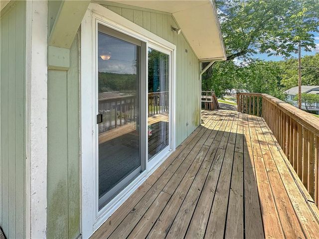 29822 McGinnis Road, Edwards, MO 65326