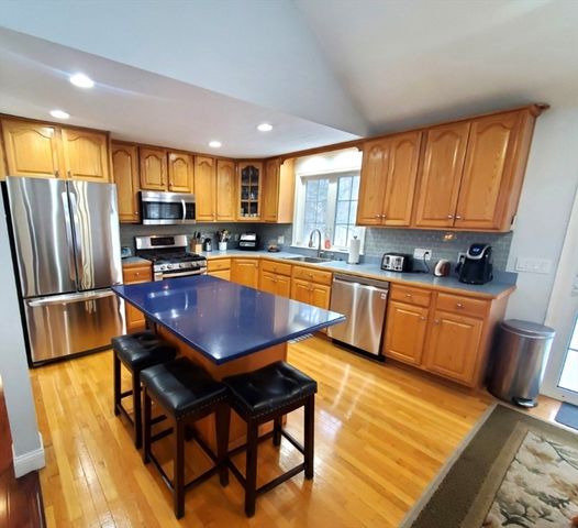 725 Auburn St, Whitman, MA 02382