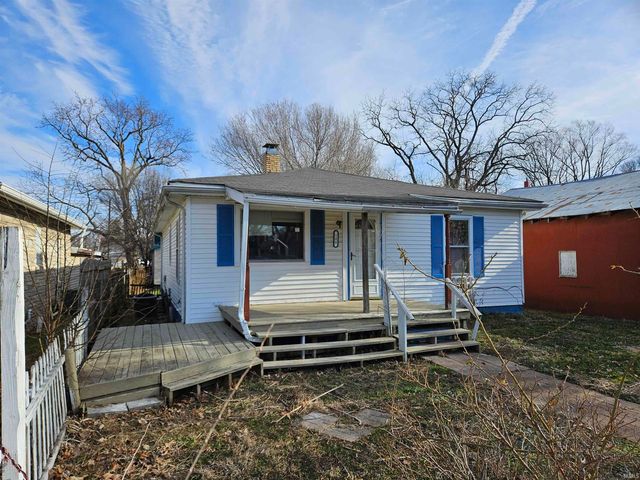 108 E Eberwine Avenue, Vincennes, IN 47591