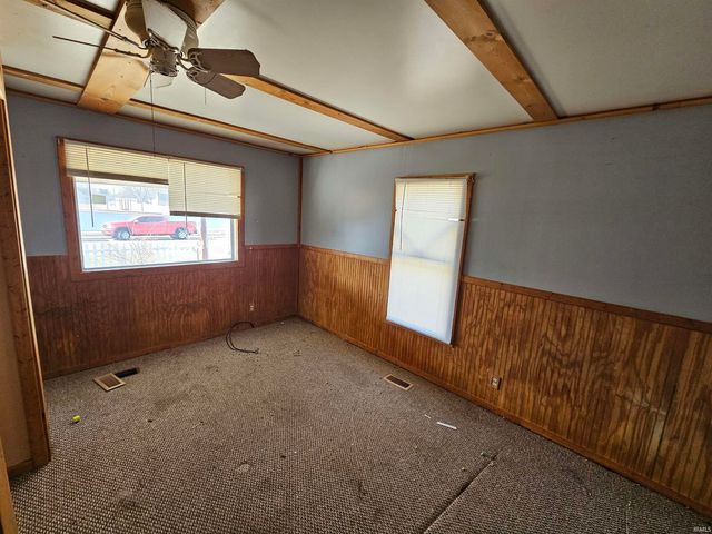 108 E Eberwine Avenue, Vincennes, IN 47591