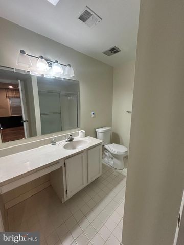 4054 NORBECK SQUARE DR, Rockville, MD 20853