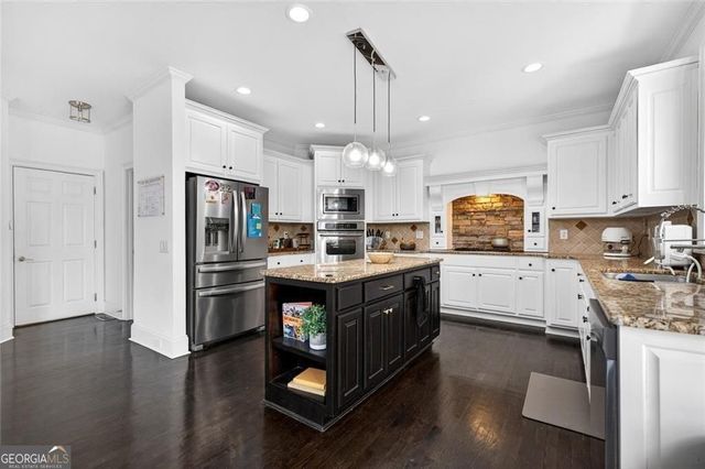 12 Wild Oat Court, Grayson, GA 30017