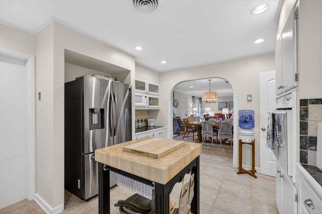291 Country Club Drive, Tequesta, FL 33469