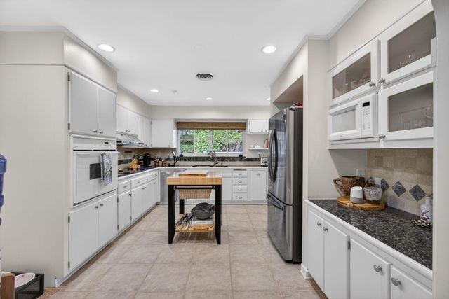 291 Country Club Drive, Tequesta, FL 33469