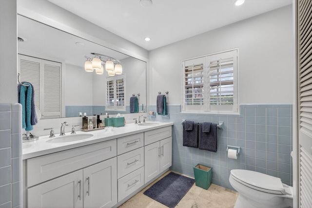 291 Country Club Drive, Tequesta, FL 33469
