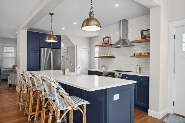 7 Atlantic Street, Newport, RI 02840