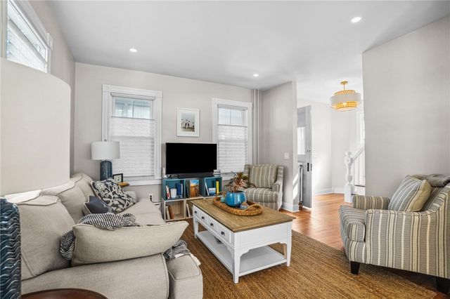 7 Atlantic Street, Newport, RI 02840