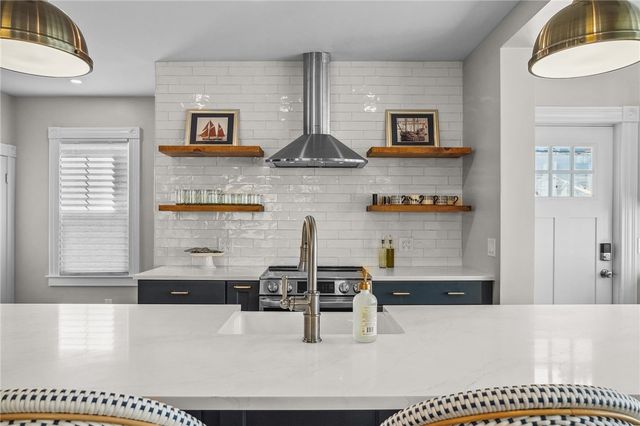 7 Atlantic Street, Newport, RI 02840