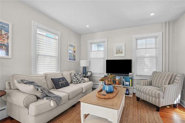 7 Atlantic Street, Newport, RI 02840