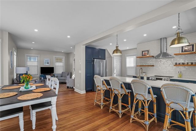 7 Atlantic Street, Newport, RI 02840