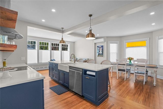 7 Atlantic Street, Newport, RI 02840