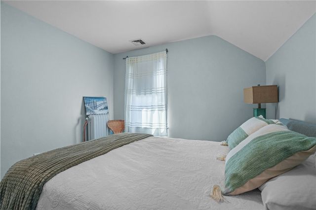 7 Atlantic Street, Newport, RI 02840