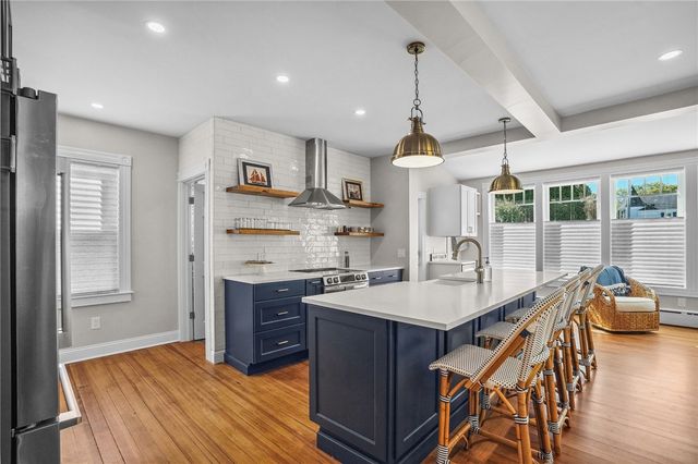 7 Atlantic Street, Newport, RI 02840