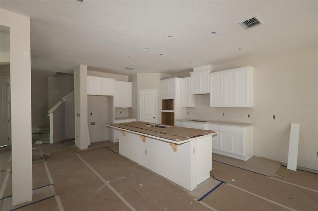 6741 YELLOW WARBLER BEND, St Cloud, FL 34773