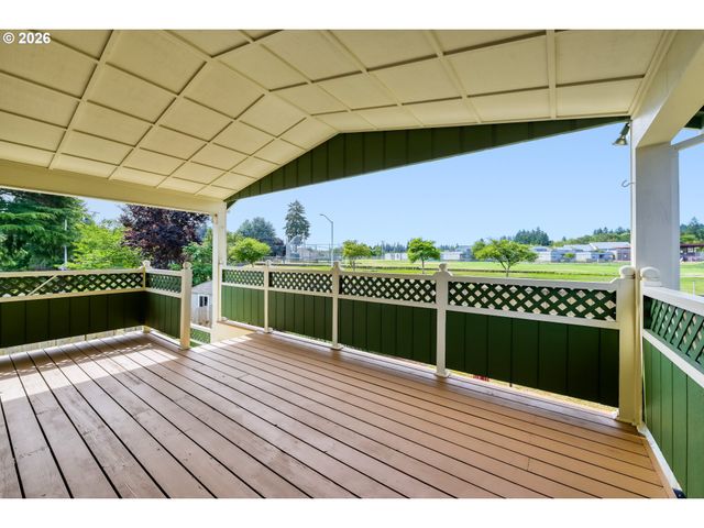 15560 Sw HEARTH Ct, Beaverton, OR 97007