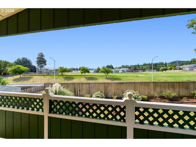 15560 Sw HEARTH Ct, Beaverton, OR 97007