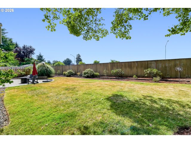 15560 Sw HEARTH Ct, Beaverton, OR 97007