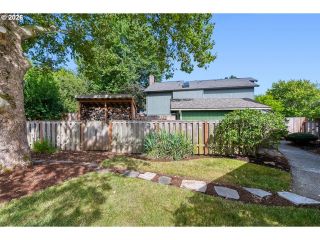15560 Sw HEARTH Ct, Beaverton, OR 97007