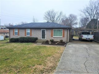 701 8th Ave, E, Springfield, TN 37172