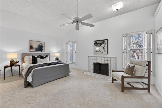 7407 W 101st Terrace, Overland Park, KS 66212