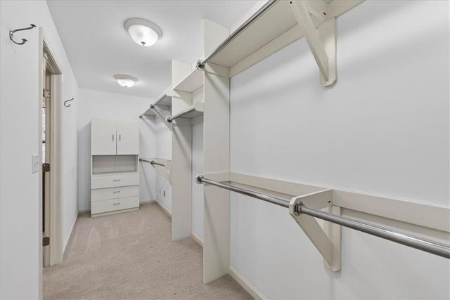 7407 W 101st Terrace, Overland Park, KS 66212