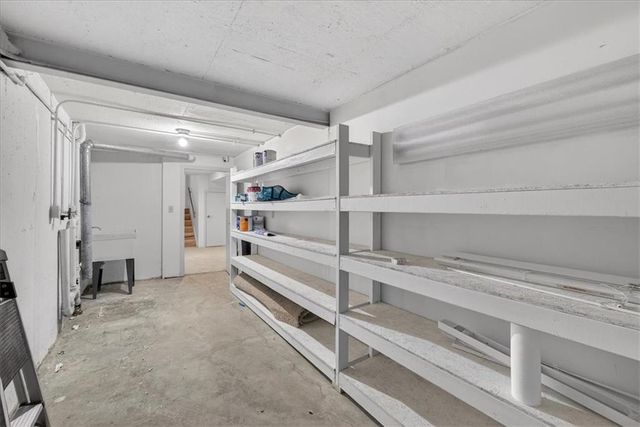 7407 W 101st Terrace, Overland Park, KS 66212