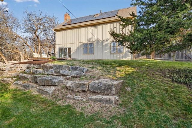 7407 W 101st Terrace, Overland Park, KS 66212