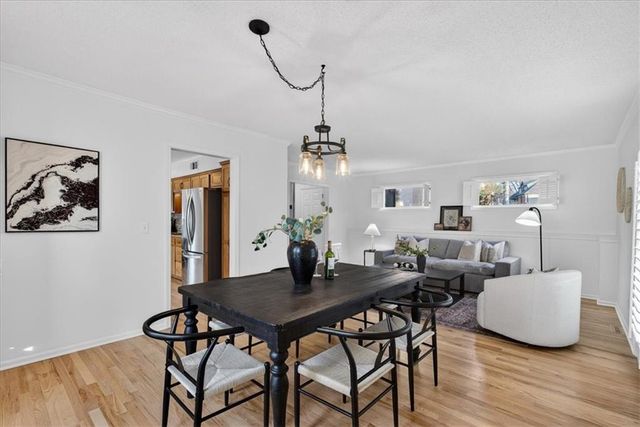 7407 W 101st Terrace, Overland Park, KS 66212