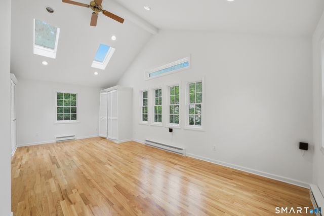 156 West Haviland Lane, Stamford, CT 06903