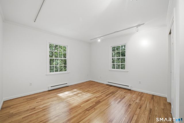 156 West Haviland Lane, Stamford, CT 06903