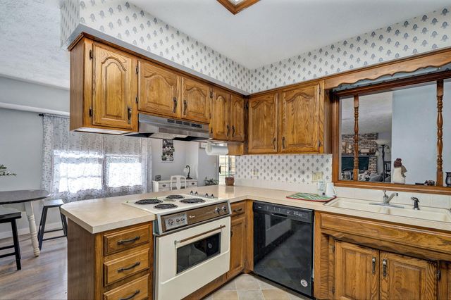 4226 W La Casa Street, Springfield, MO 65802