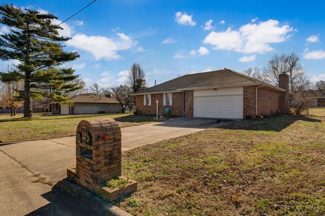 4226 W La Casa Street, Springfield, MO 65802