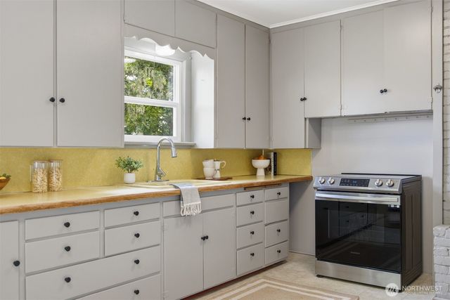 809 Liberty Street, Bellingham, WA 98225