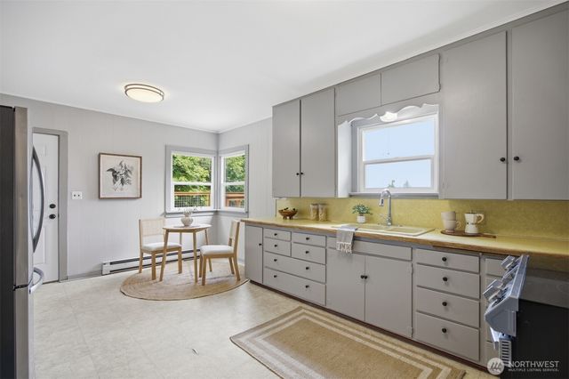 809 Liberty Street, Bellingham, WA 98225