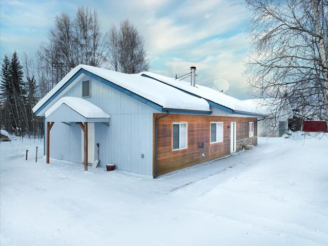 921 SHELLINGER STREET, North Pole, AK 99705