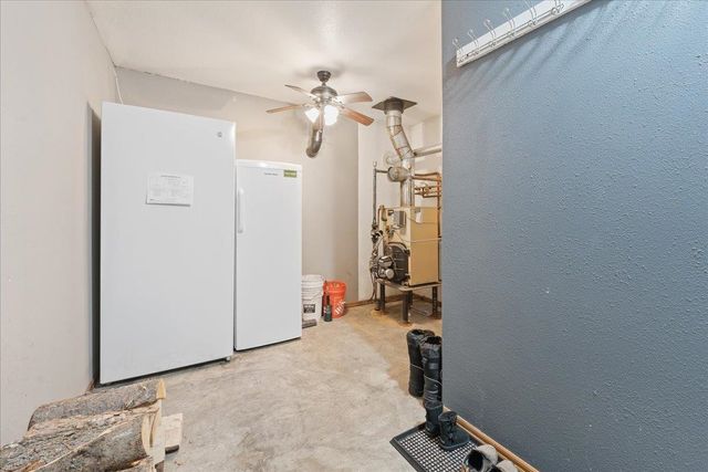 921 SHELLINGER STREET, North Pole, AK 99705