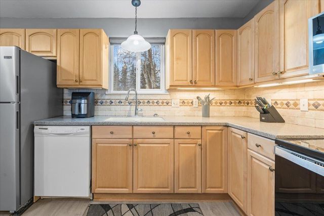 921 SHELLINGER STREET, North Pole, AK 99705