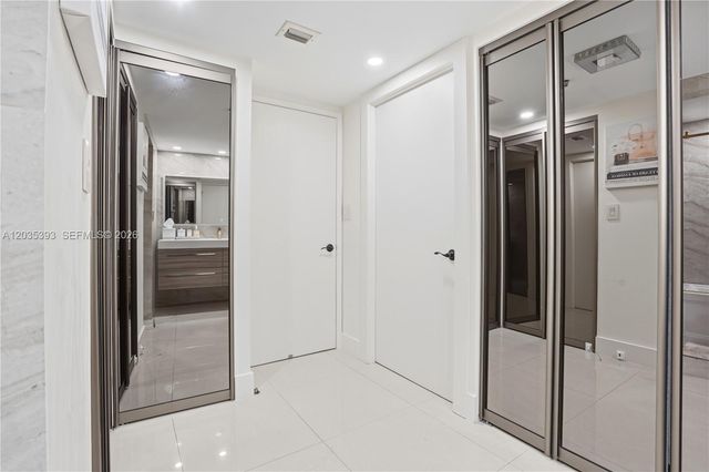 20505 E Country Club Dr 1739, Aventura, FL 33180