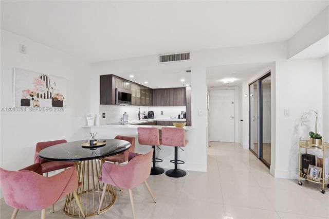 20505 E Country Club Dr 1739, Aventura, FL 33180