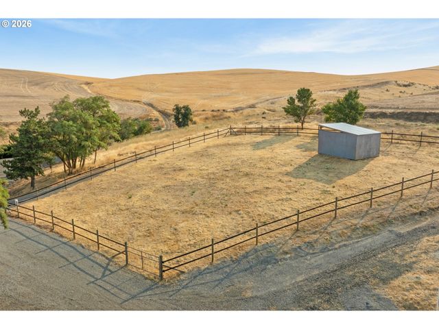73000 GORDON RIDGE Rd, Wasco, OR 97065