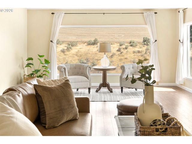 73000 GORDON RIDGE Rd, Wasco, OR 97065