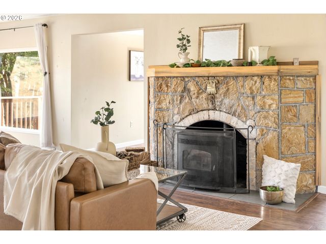 73000 GORDON RIDGE Rd, Wasco, OR 97065