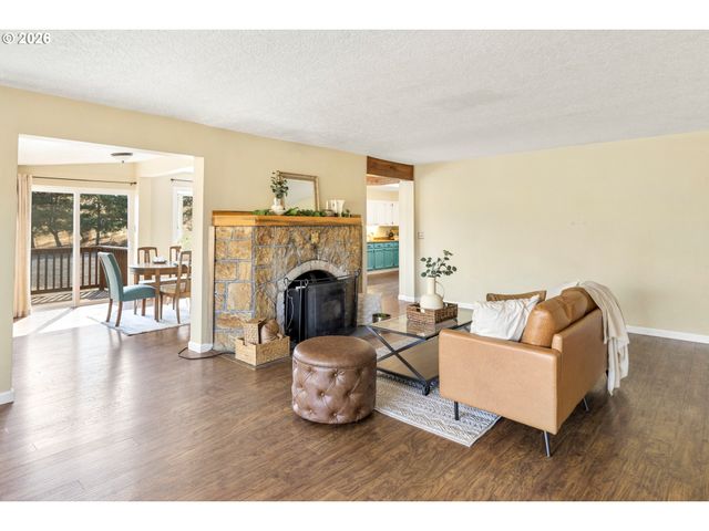 73000 GORDON RIDGE Rd, Wasco, OR 97065