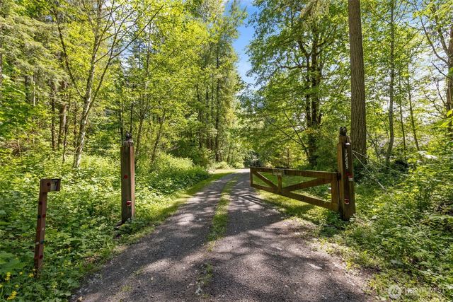 17805 324th Avenue NE, Duvall, WA 98019