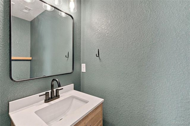 6798 Sandyford Lane, Colorado Springs, CO 80923