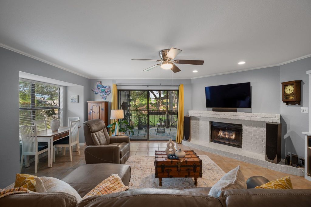 1135 Barton Hills DR 136, Austin, TX 78704