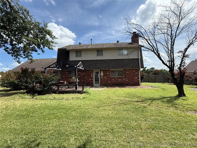 7519 E 57th Street, Tulsa, OK 74145