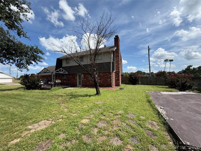 7519 E 57th Street, Tulsa, OK 74145