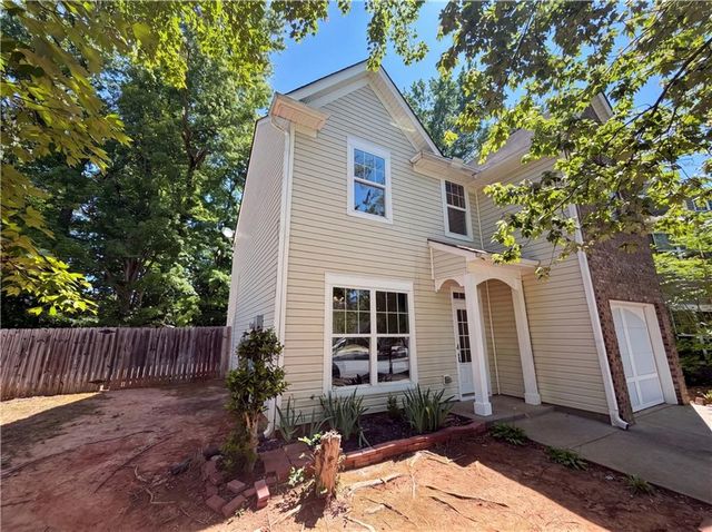 603 Marsh Lake Road, Lawrenceville, GA 30045