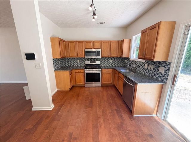 603 Marsh Lake Road, Lawrenceville, GA 30045